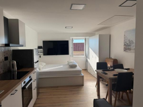 Seaview Apartment for 2